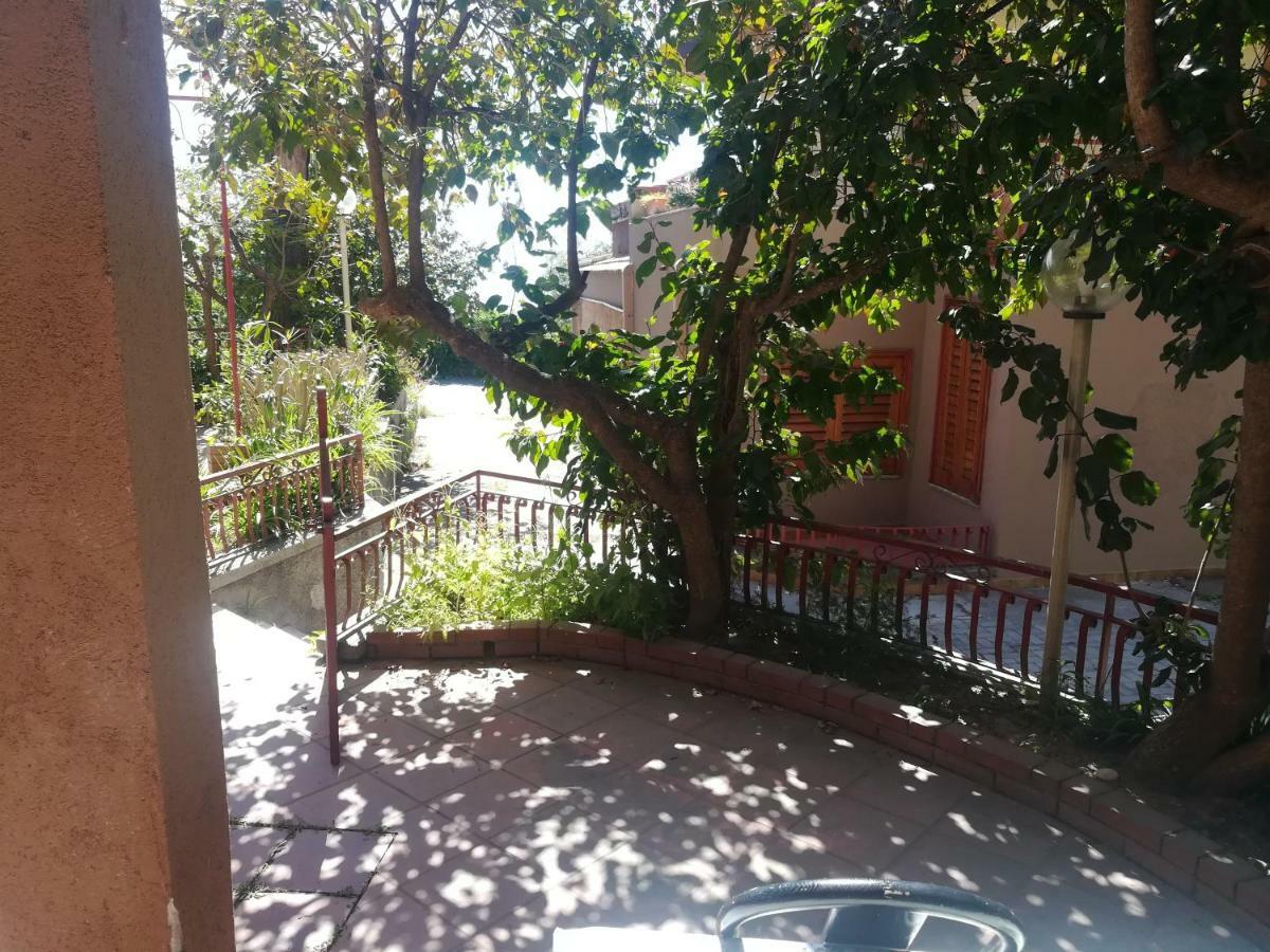 Elegance Apartment Taormina Letojanni Zewnętrze zdjęcie